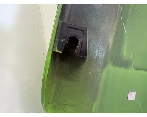 PACCAR R22-6152 Cowl