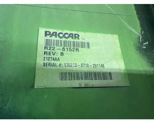 PACCAR R22-6152 Cowl