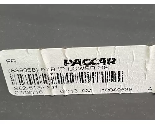 PACCAR S29-6005-000 Glove Box