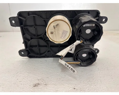 PACCAR S64-1284-0300 Instrument Cluster