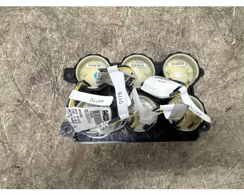 PACCAR S64-1284-0600 Instrument Cluster