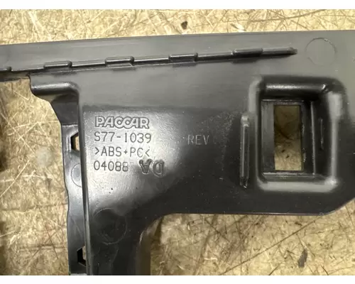 PACCAR S77-1039 Dash Panel