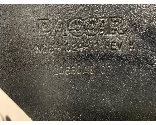 PACCAR T680 Battery Box