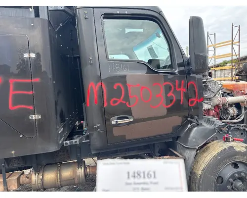 PACCAR T680 Door Assembly, Front