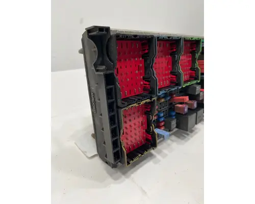 PACCAR T680 Fuse Box