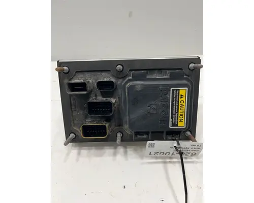 PACCAR T680 Fuse Box