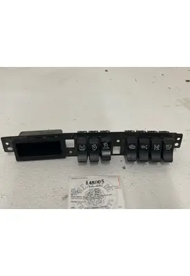 PACCAR T680 Switch Panel