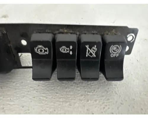 PACCAR T680 Switch Panel