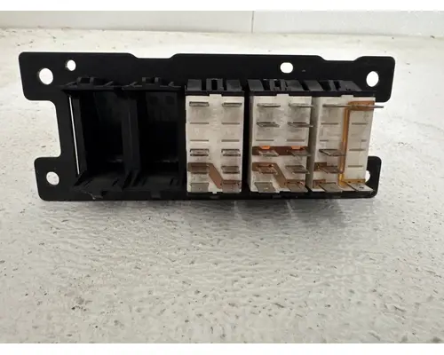 PACCAR T680 Switch Panel
