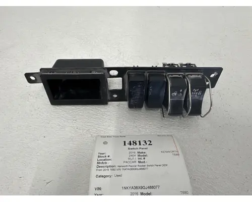 PACCAR T680 Switch Panel