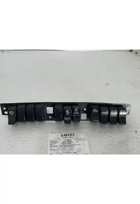 PACCAR T680 Switch Panel