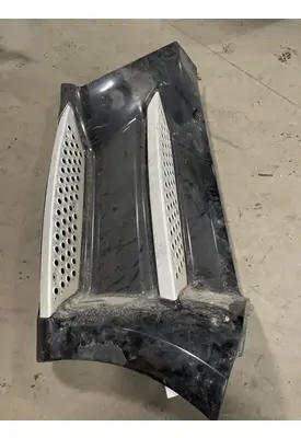 PACCAR T700 Skirt