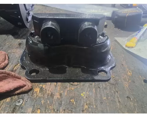 PACCAR T800 Engine Mounts