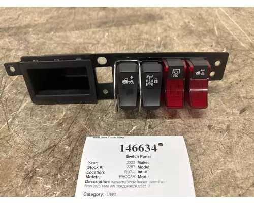 PACCAR T880 Switch Panel