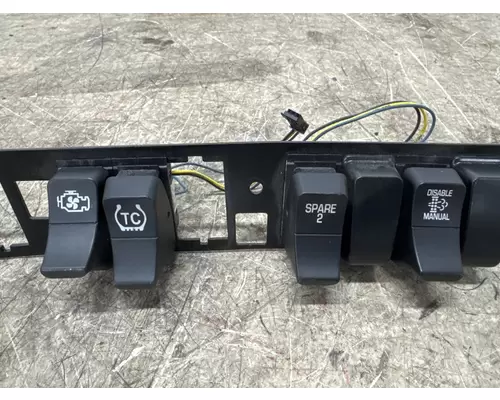 PACCAR T880 Switch Panel