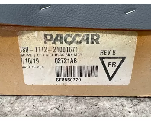 PACCAR U89-1713-21103671 Interior Parts, Misc.