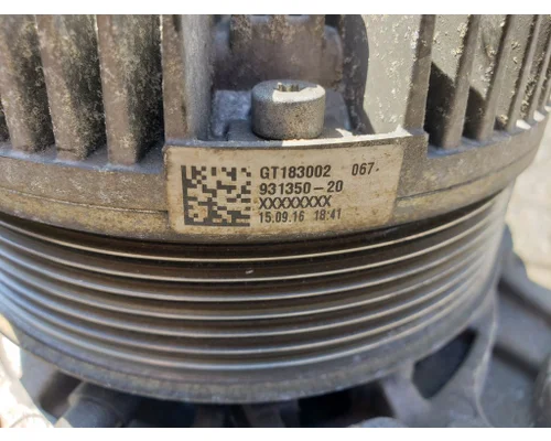 PACCAR W900B Water Pump