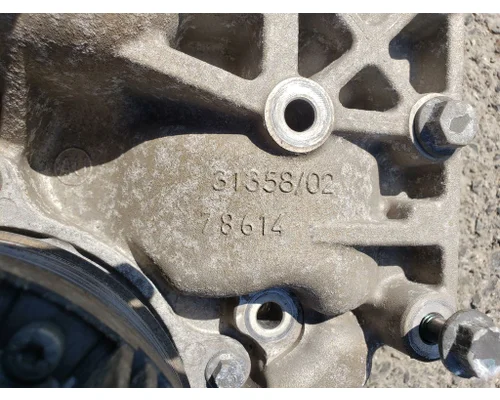 PACCAR W900B Water Pump