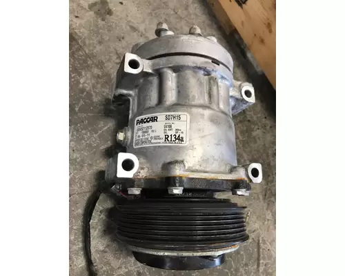 PACCAR  Air Conditioner Compressor