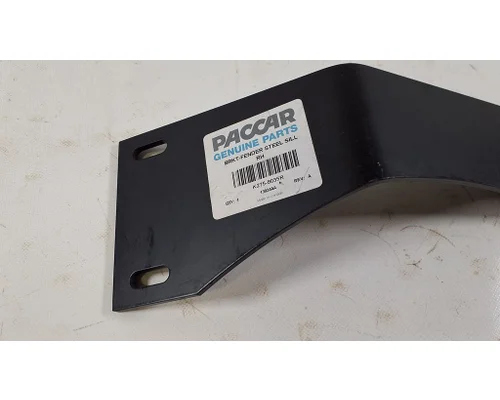 PACCAR  Body Parts, Misc.