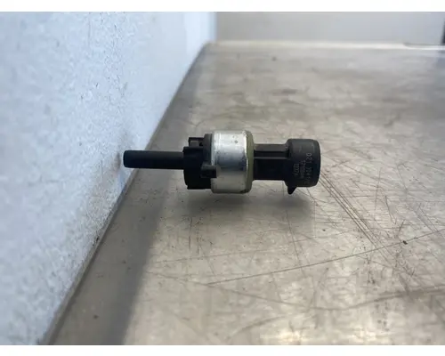 PACCAR  Brake Proportioning Valve