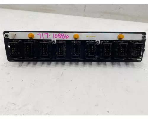 PACCAR  Dash  Console Switch