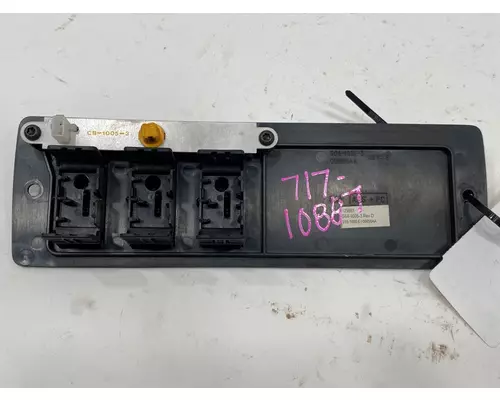 PACCAR  Dash  Console Switch