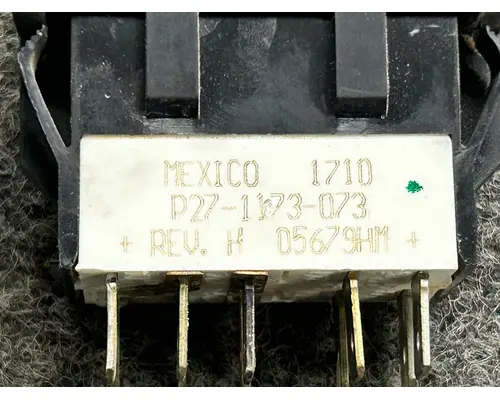 PACCAR  DashConsole Switch