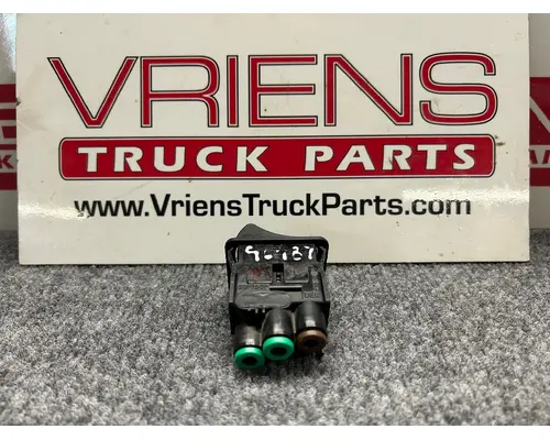 PACCAR  DashConsole Switch