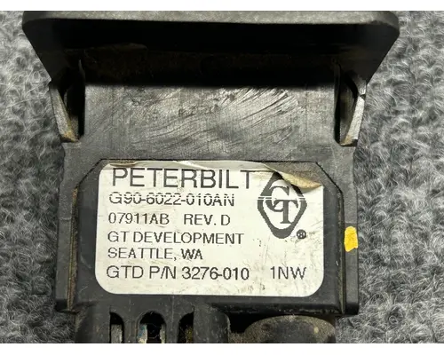 PACCAR  DashConsole Switch
