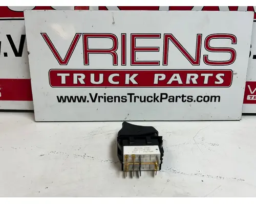 PACCAR  DashConsole Switch
