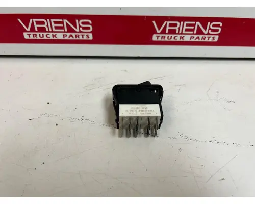 PACCAR  DashConsole Switch