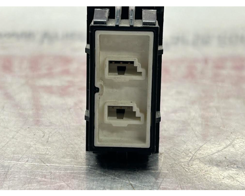 PACCAR  DashConsole Switch