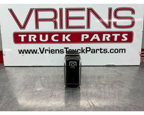 PACCAR  Dash/Console Switch