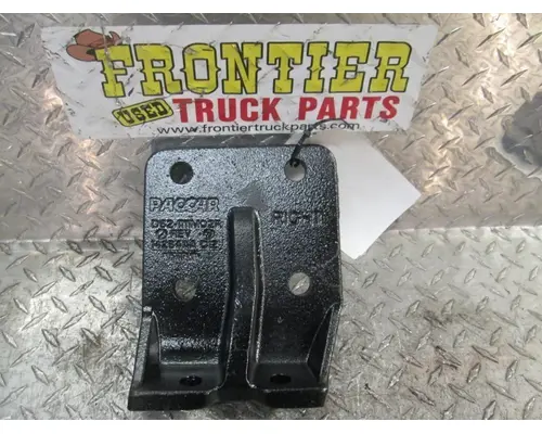 PACCAR  Engine Mounts