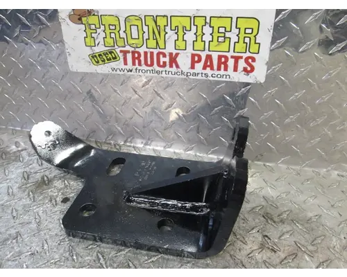 PACCAR  Engine Mounts