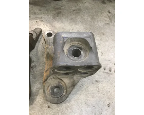 PACCAR  Engine Mounts