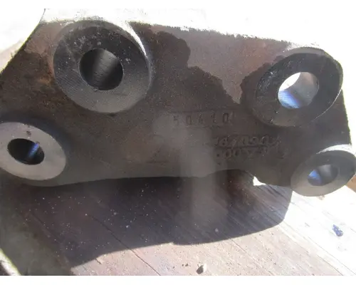 PACCAR  Engine Mounts