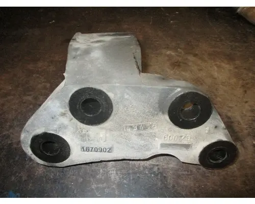 PACCAR  Engine Mounts