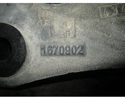 PACCAR  Engine Mounts