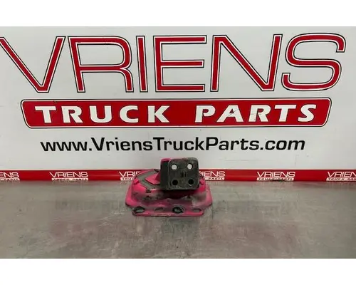 PACCAR  Engine Mounts