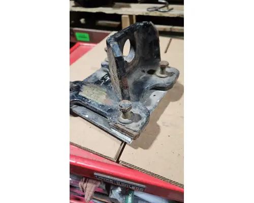 PACCAR  Engine Mounts