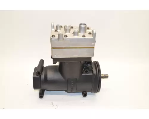 PACCAR  Engine Pump