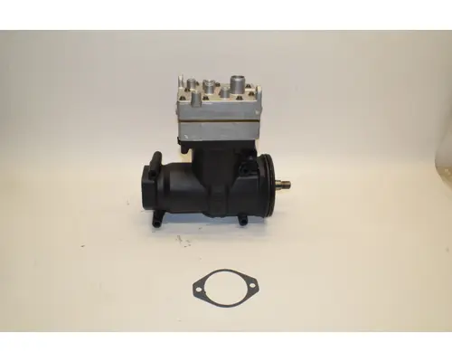 PACCAR  Engine Pump