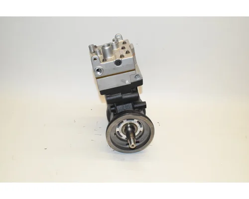 PACCAR  Engine Pump