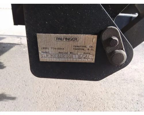 PALFINGER ILR30 LIFTGATE ASSEMBLY
