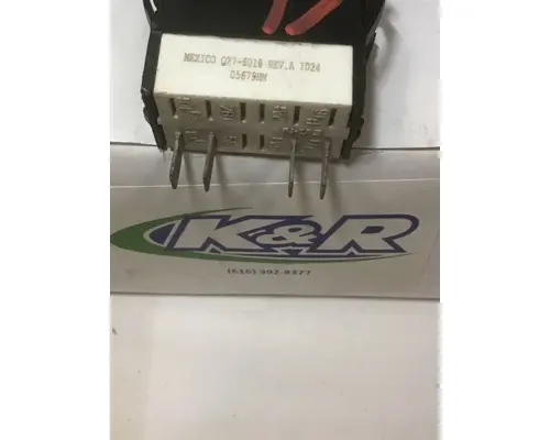 PETERBILT 114SD Switch