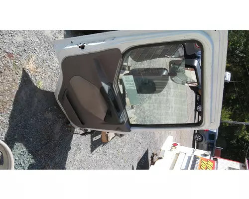 PETERBILT 200 Door Assembly, Front