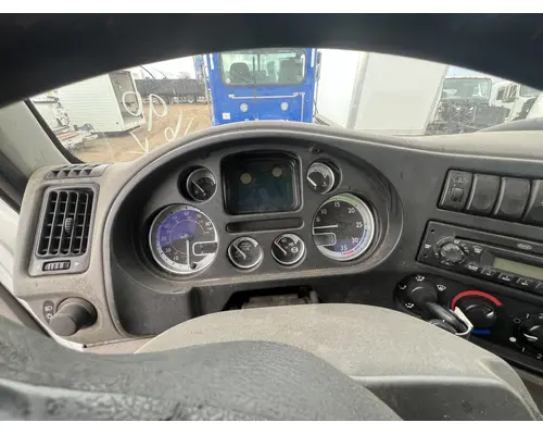 PETERBILT 210 Instrument Cluster