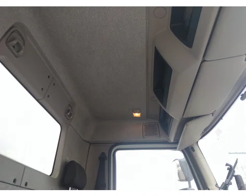 PETERBILT 220 WHOLE TRUCK FOR RESALE